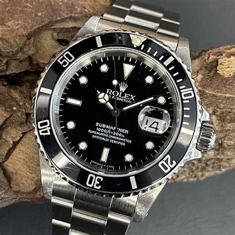 Rolex Submariner Date Reference 16610 Specs 